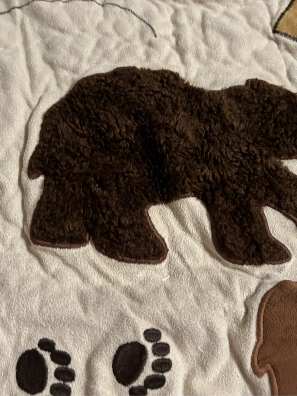 Vintage Woolrich Cream Patchwork Quilt with Brown Bears and Green Tree